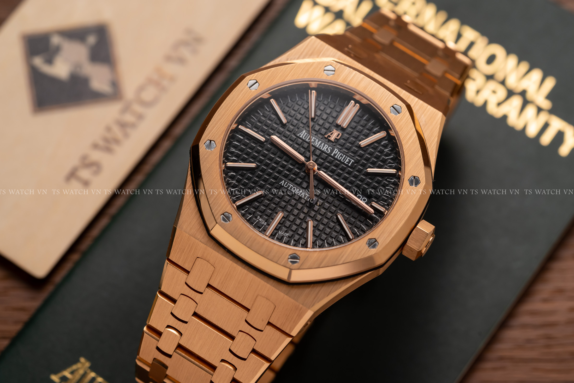 Audemars Piguet Royal Oak 15400 Chế tác Vàng Hồng 18K