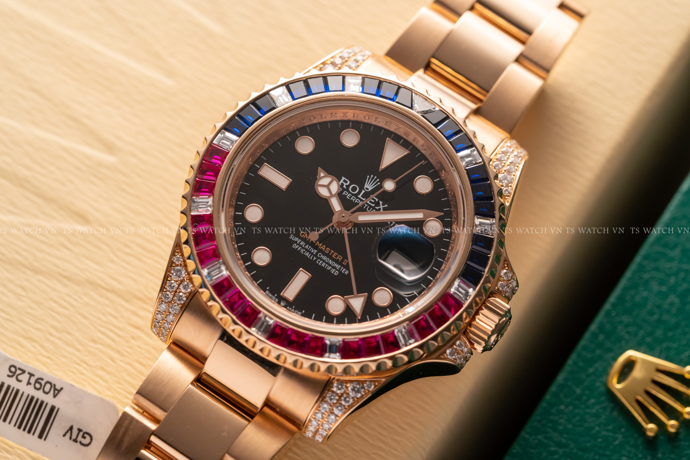 Rolex GMT-Master II 126755 40MM Chế Tác Vàng Khối Đính Kim Cương Tự Nhiên